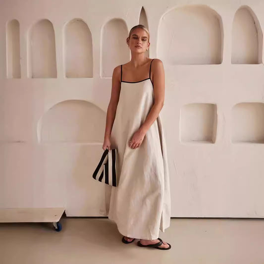 Robe Longue Noire à Bretelles – Élégance Décontractée d’Été