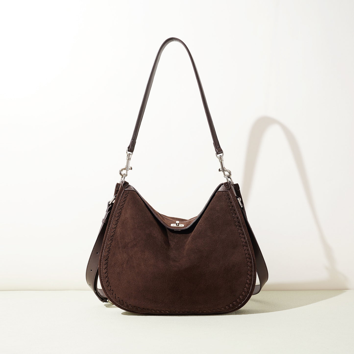Sac Cylindrique Cuir Élégant