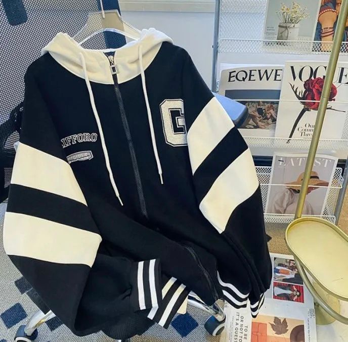 Hoodie Brodé Élégant